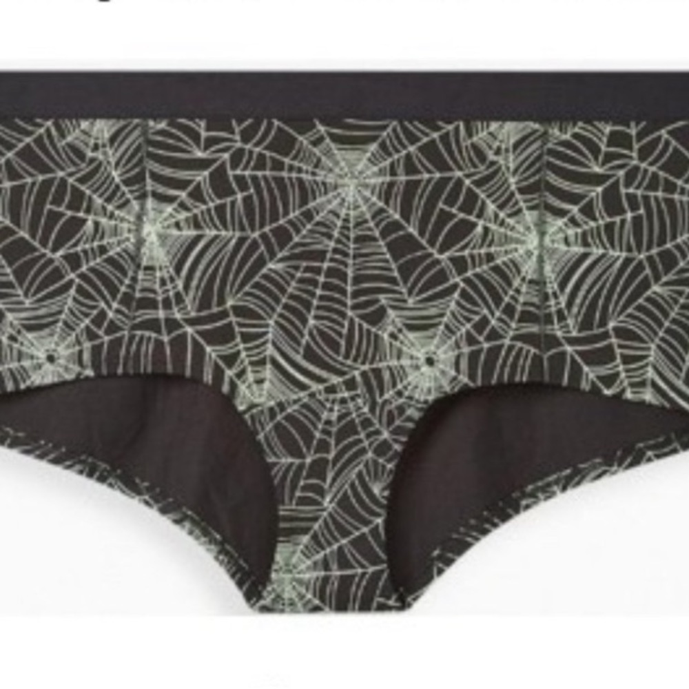 Torrid NWT Halloween boy-shorts size 0